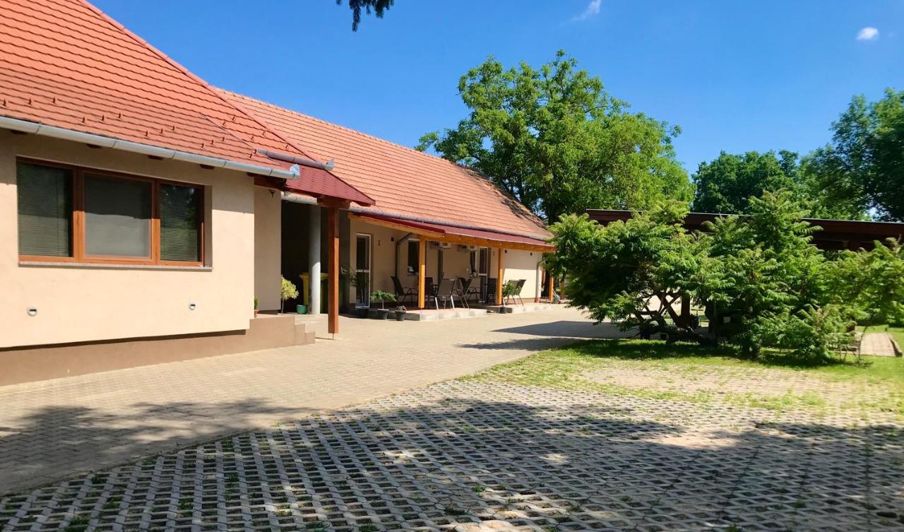 Léna Vendégház Balatonberény Kültér fotó